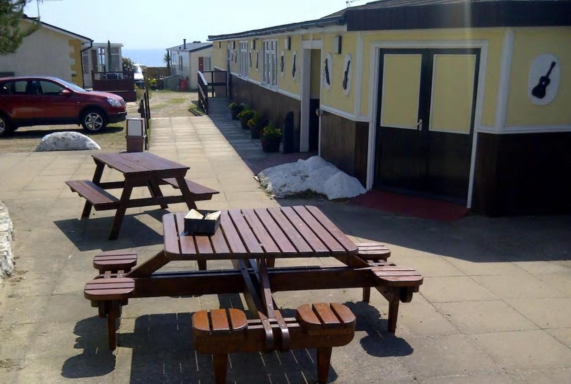 Tranquillity Sea Side Caravan Apartment Trimingham Exterior foto